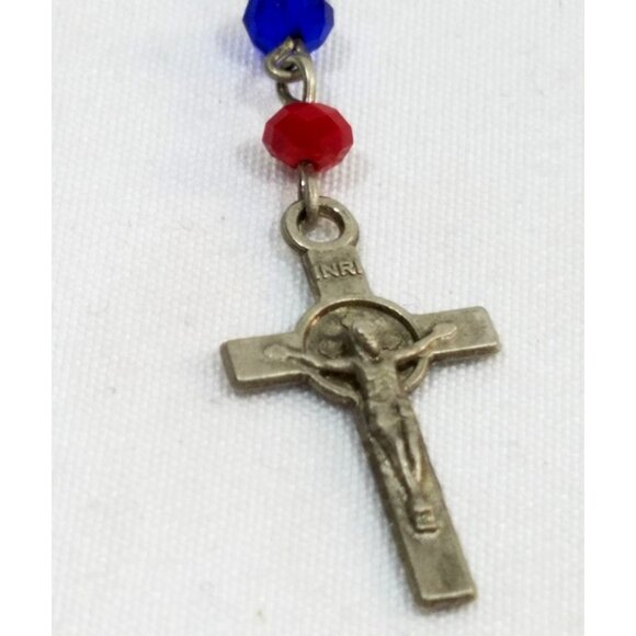 Vintage Rosary St Benedict and Lady of My Guadelupe Red Blue Yellow Beads - Picture 3 of 8